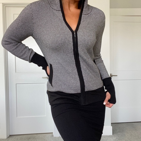 Adrienne Vittadini Jackets & Blazers - Adrienne Vittadini Zip Up Jacket